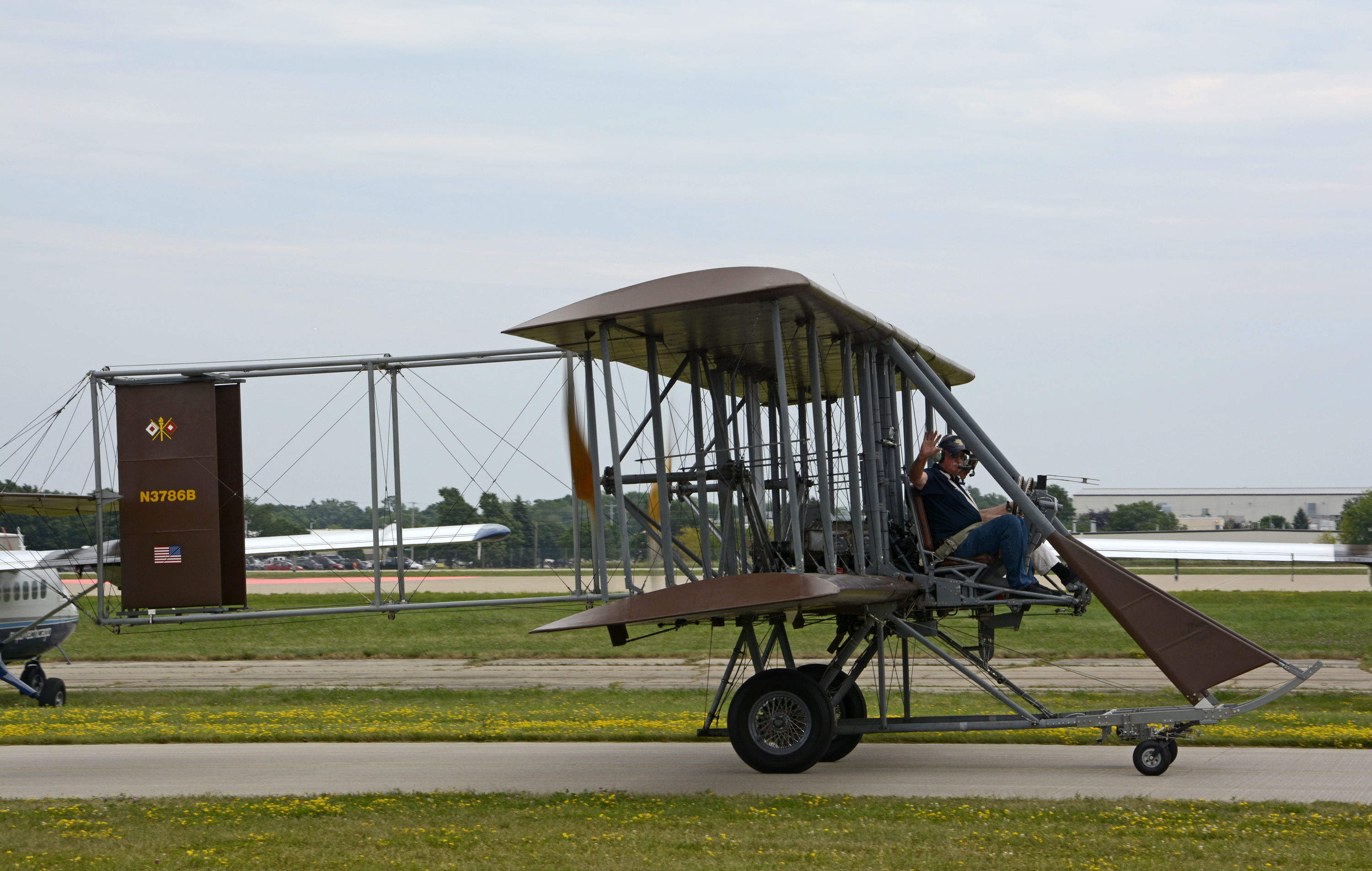150724WBF-AirVenture-57-press